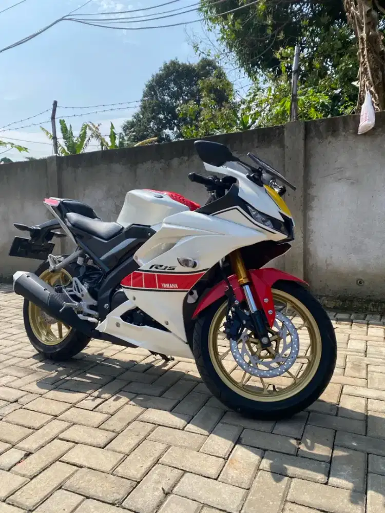 Yamaha R15 V3 Special Edition 2021 – KM 1.000 ASLI – Mulus Like New