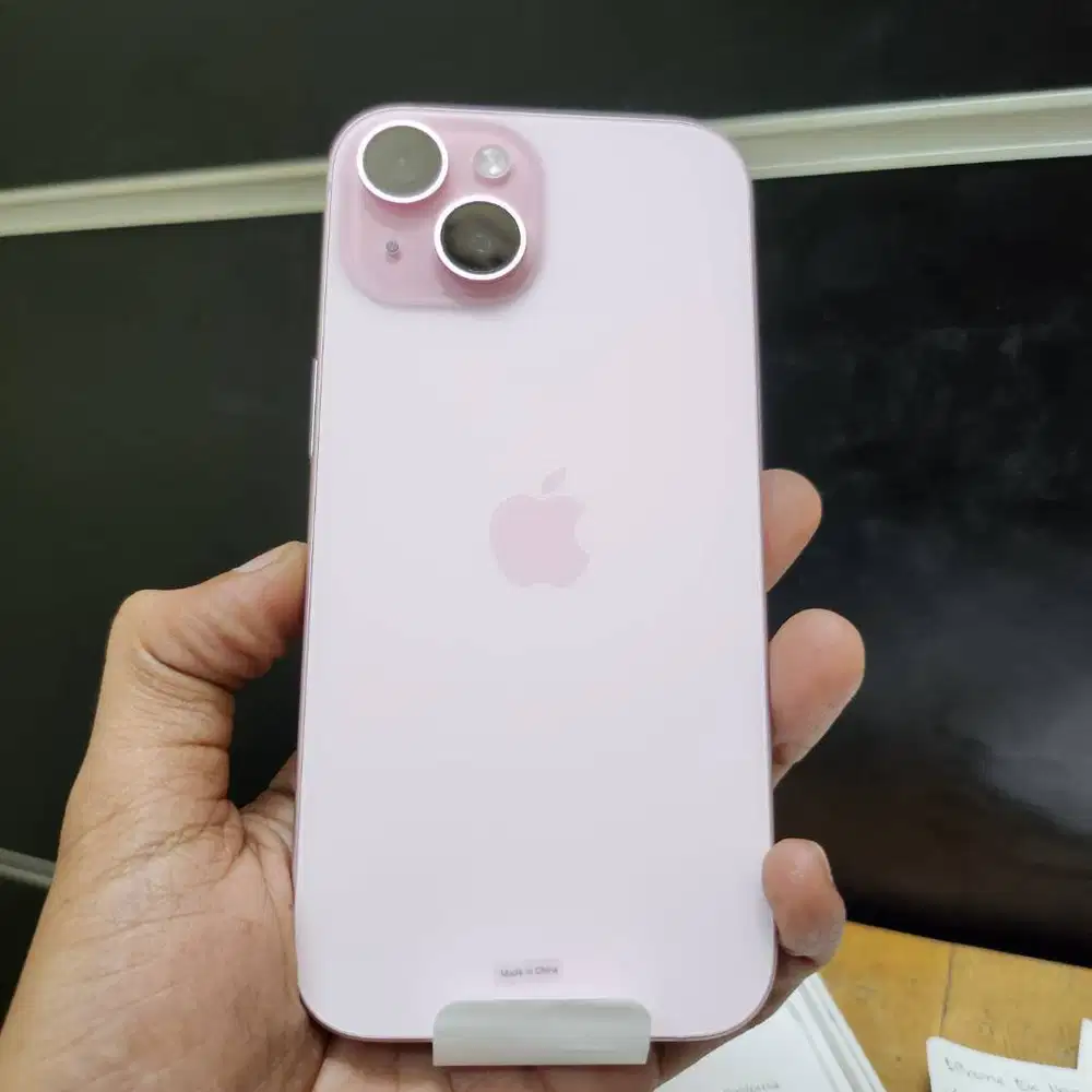iphone 15 256gb ibox pink lengkap ori mulus