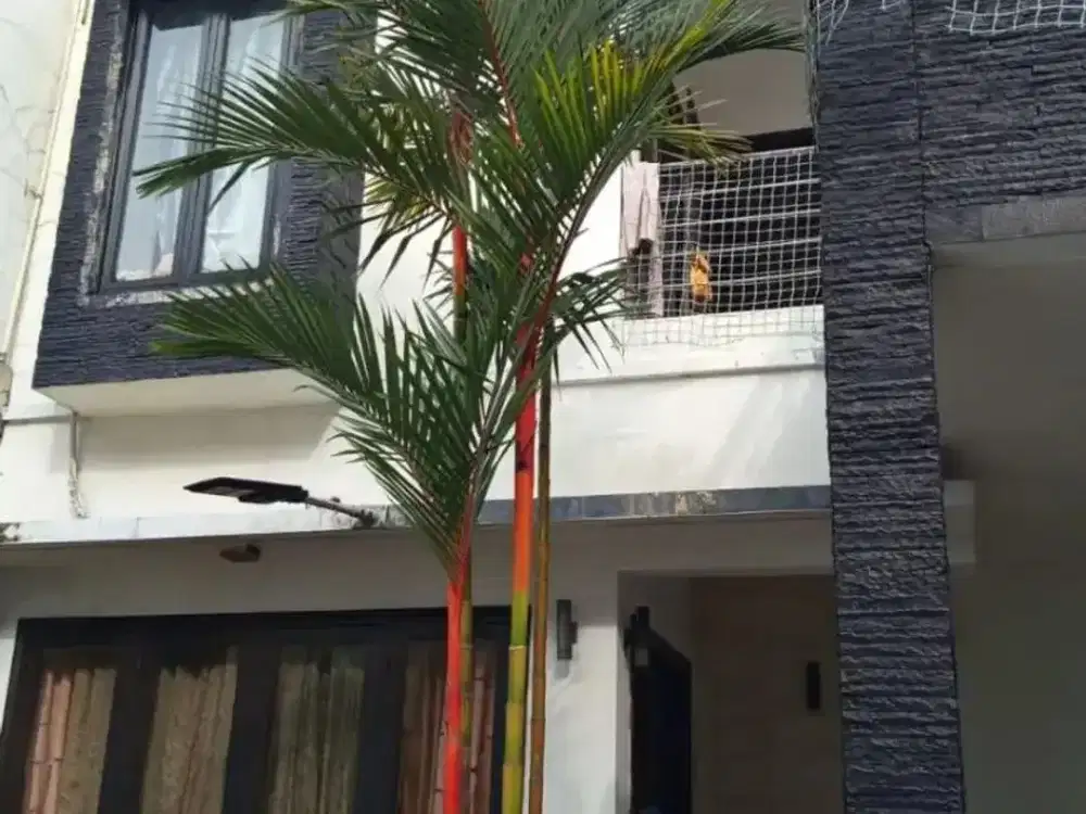 JARANG ADA! Rumah 2,5 Lantai di Mampang – Banyak Kamar