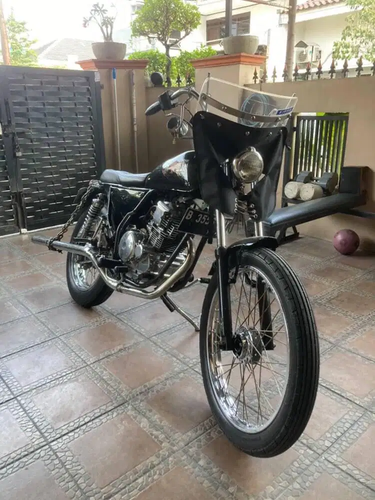 Scorpio 225 British Style