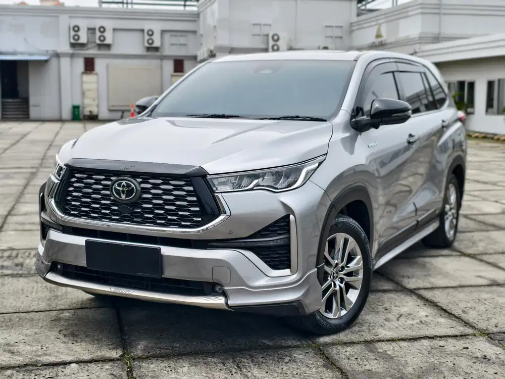 [2RB] TOYOTA KIJANG INNOVA ZENIX Q HYBRID MODELISTA 2024