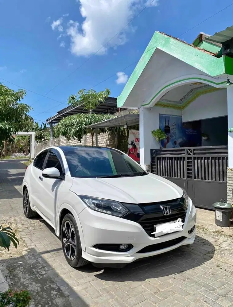 Di Jual Honda HR-V Prestige RU5 Sunroof 1.8CC RS CVT