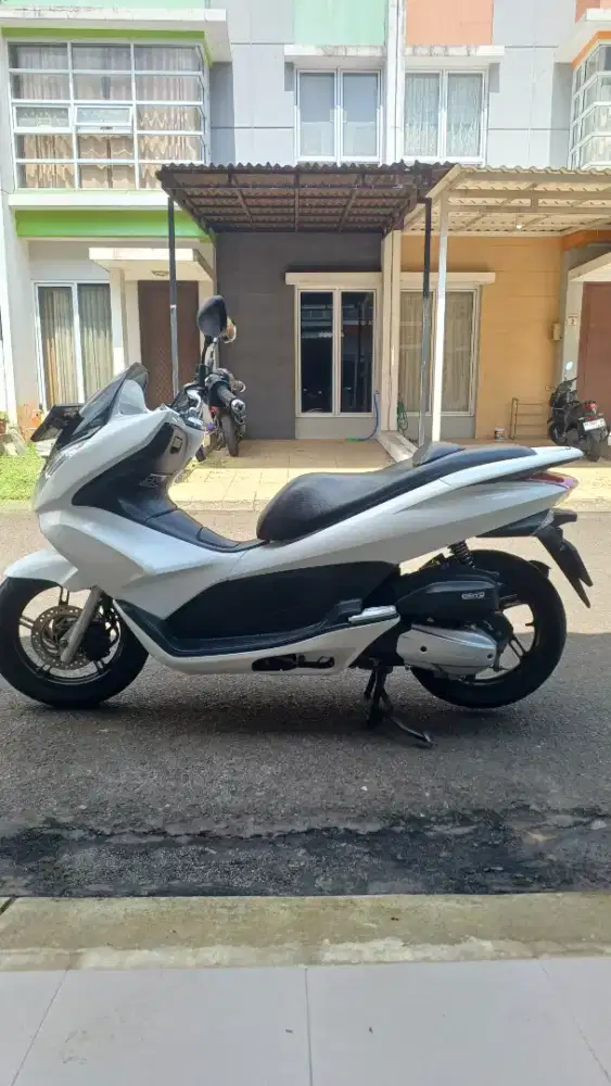 PCX 150 Built Up Thailand KM 29RB Asli Buku Service komplit semua