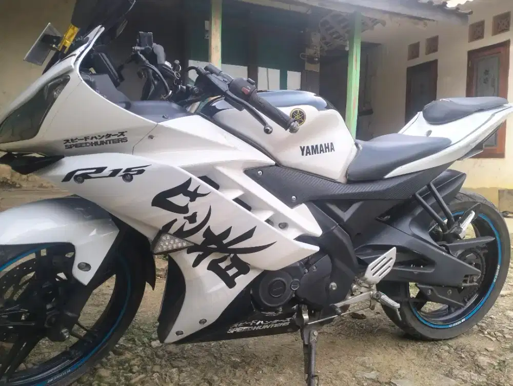 Yamaha r15 v2 thn 2014