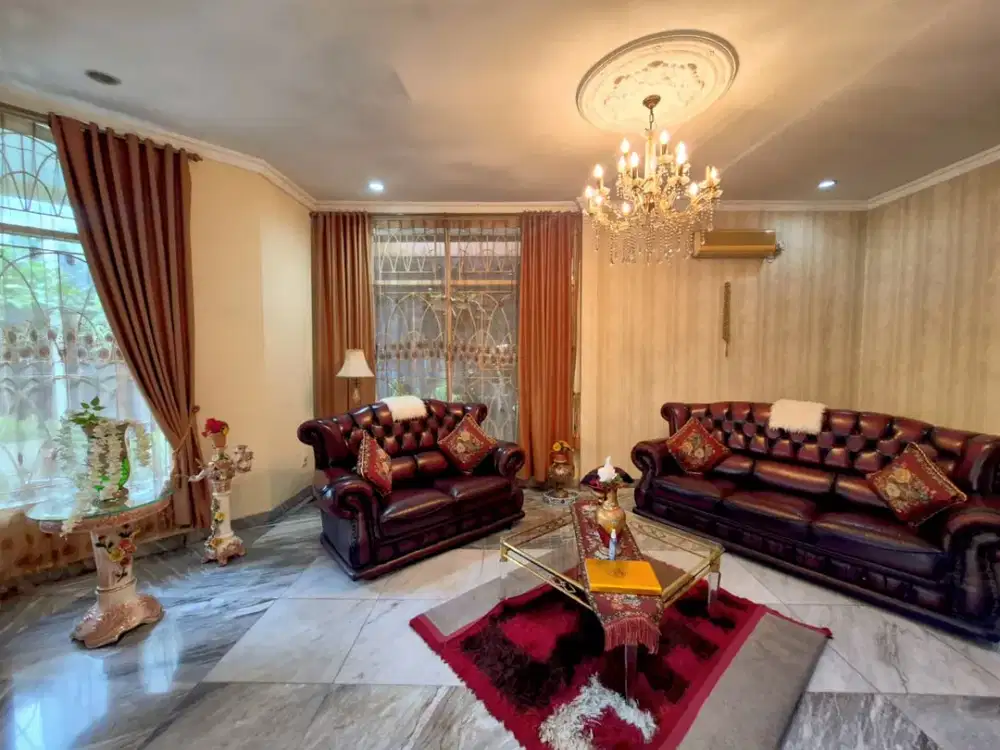 Jual Cepat Rumah Mewah Gandaria Fatmawati Dengan Swimming Pool Dekat Dengan Mrt