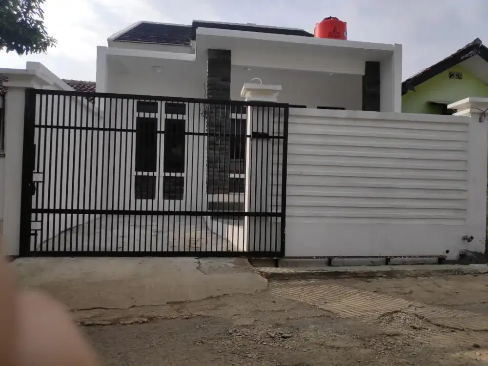 Rumah Baru, Minimalis, Harga dibawah pasar di Bumi Parahyangan Kencana