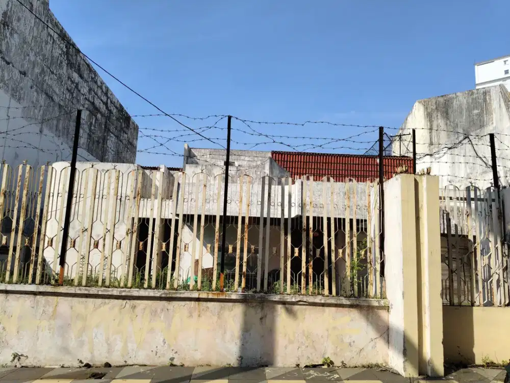 Jual Rumah nol jln raya Mayjend Sungkono