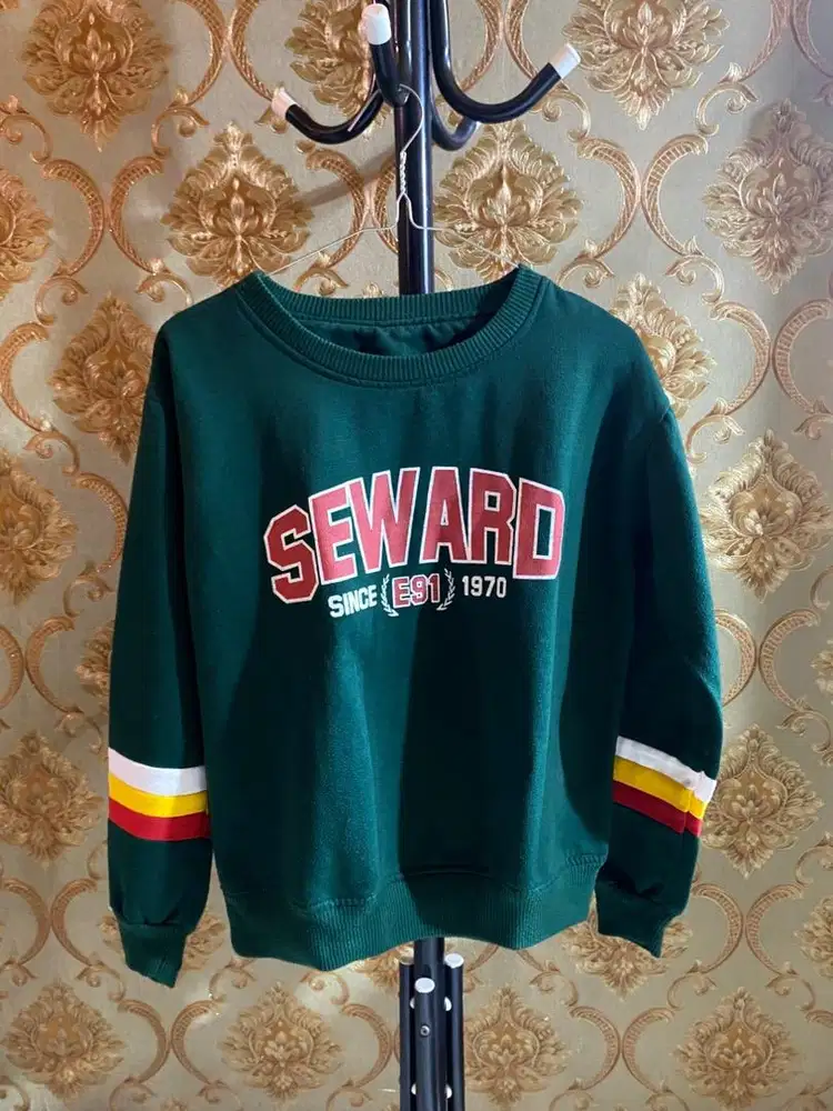 Preloved Sweater Seward