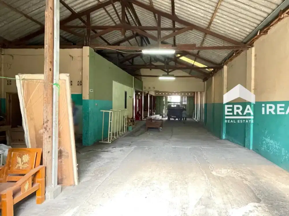 RUANG USAHA DIJUAL ATAU DISEWAKAN DI SOLO BARAT DEKAT LUWES KARTASURA