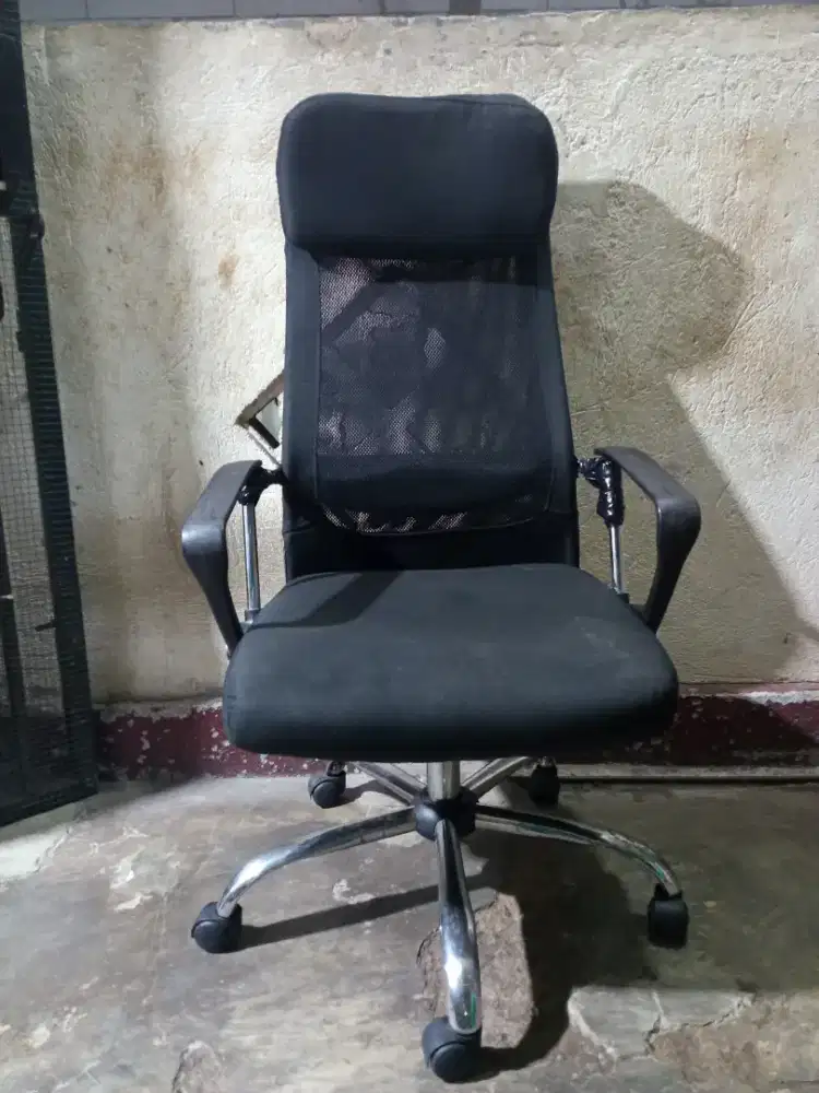 KURSI KANTOR HIDROLIK