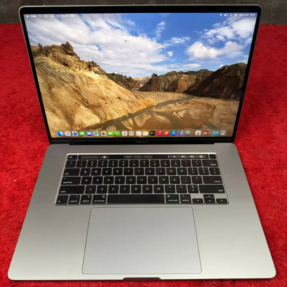 Macbook pro 2019 16 inch ram 64gb ssd 2tb i9 dual vga mulus bisa cod