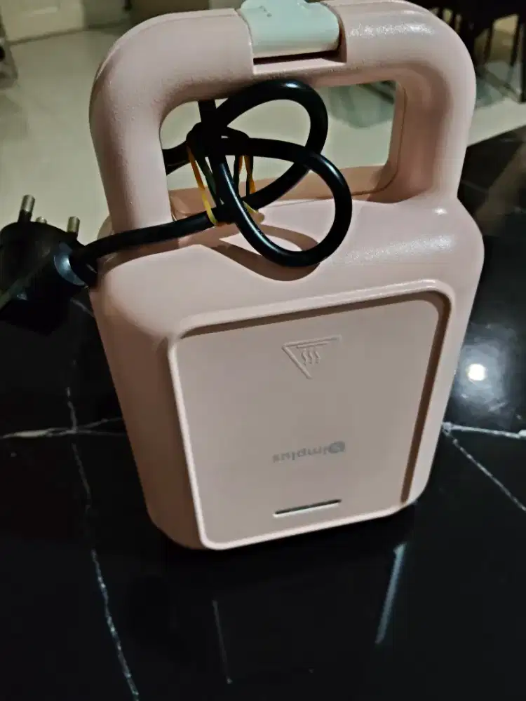Toaster sandwich Simplus pink, baru dipakai sekali