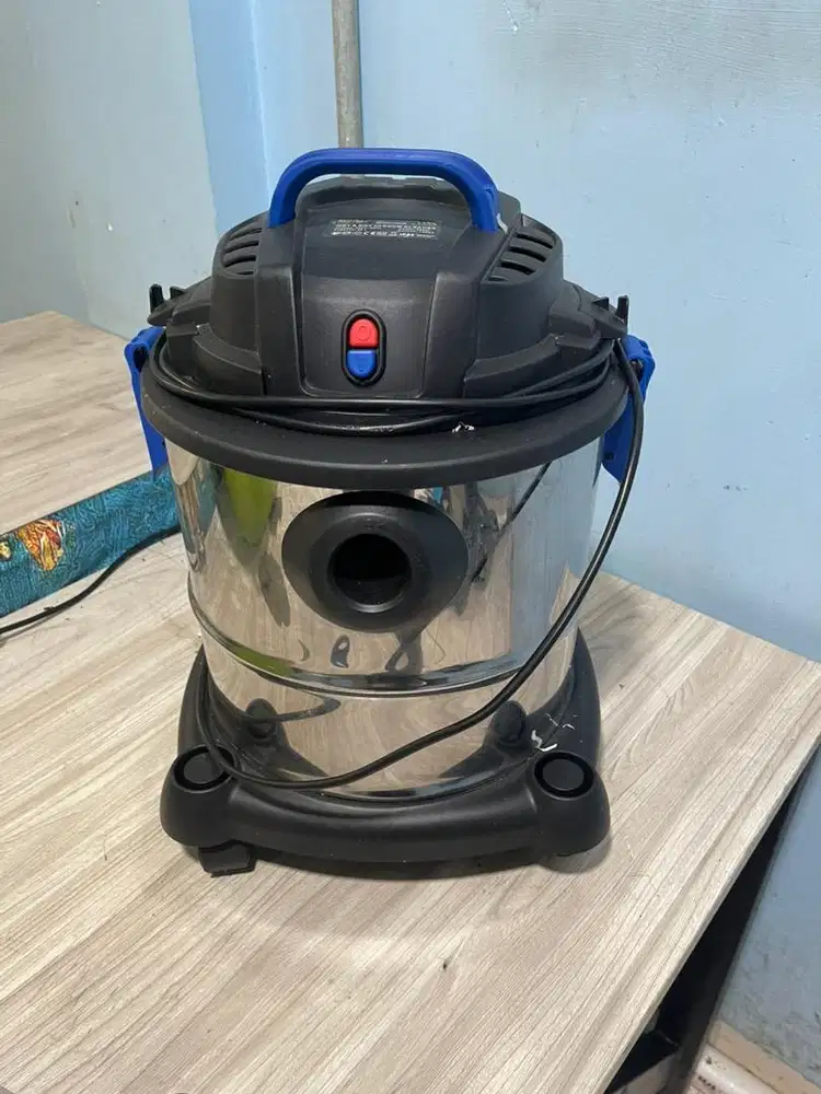 Mollar wet &dry vacum cleaner