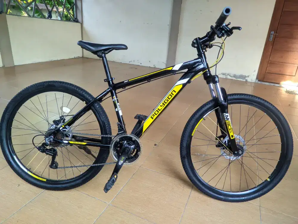 sepeda MTB Polygon monarch 5 mulus