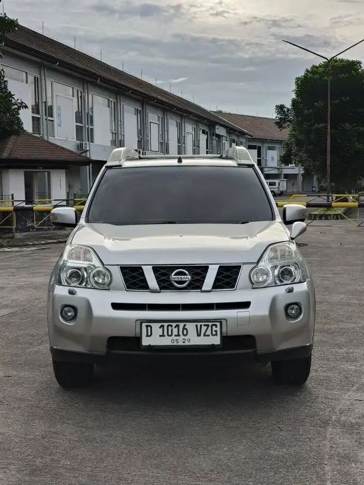 Nissan xtrail xt 2010 siap pakai
