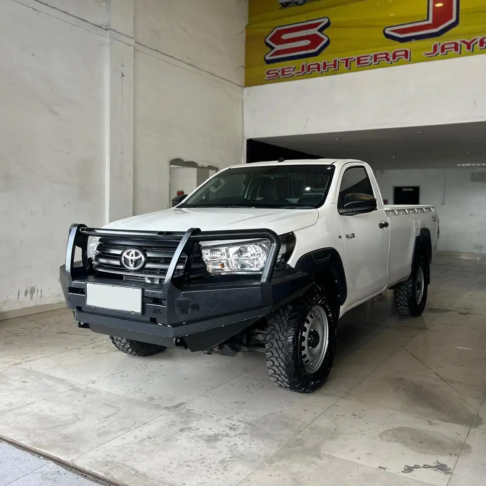 Toyota Hilux 2.4 G SC 4x4 MT Diesel 2022