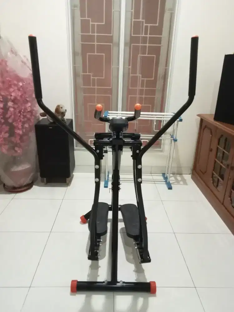 Air Walker KM 607 BG