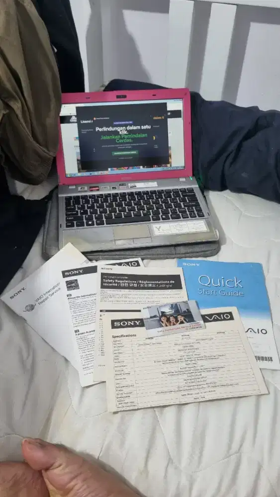 Laptop Notebook Sony VAIO VPCYB15AG Pink 11.6 4GB 320GB Win 7 Ori JOSS