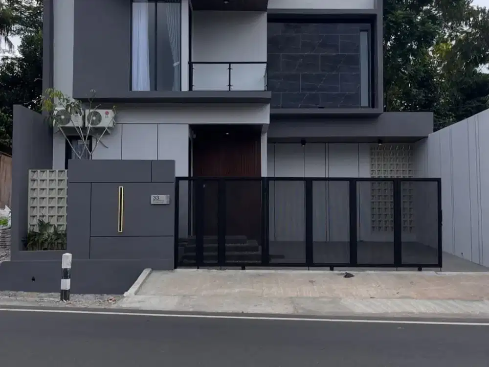 Rumah Baru 2 Lantai Full Furnished di Ngaglik Dekat Kampus UGM