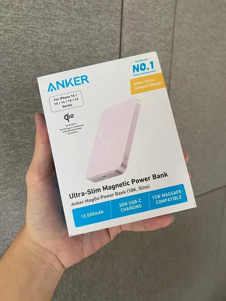 Anker Ultra-Slim Magnetic Power Bank (MacGo)