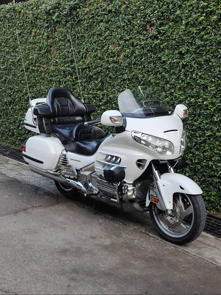 HONDA GOLDWING GL 1800 2011 FULLPAPER FULL SPEC SANGAT ISTIMEWA