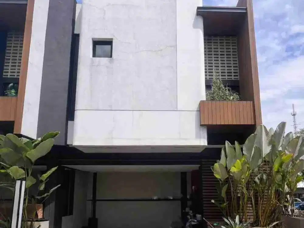 Dijual Rumah Full Furnished di Favoury House BSD