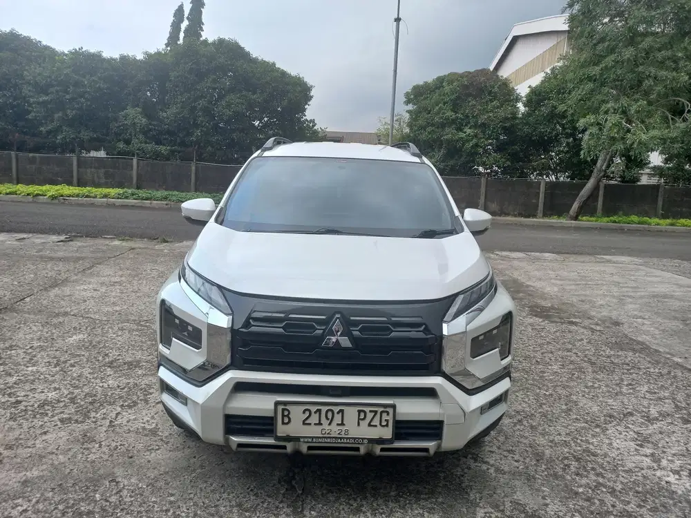 Mitsubishi Xpander Cross at 2022