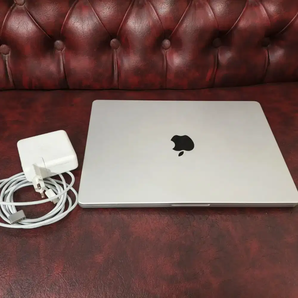 Apple Macbook Pro 14 inch 2021 M1Pro 16 500 bh86%