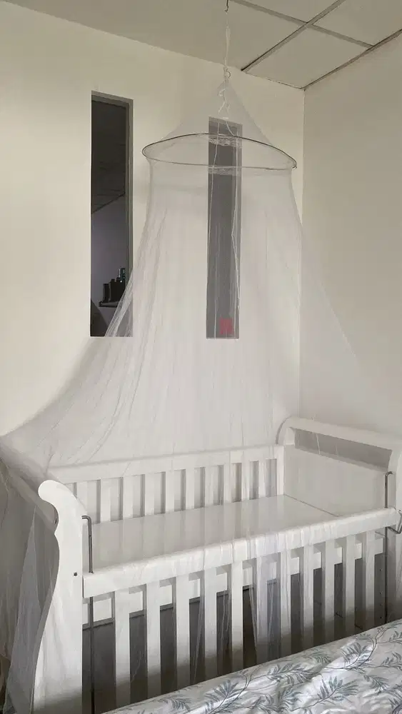 Ranjang bayi kayu jati