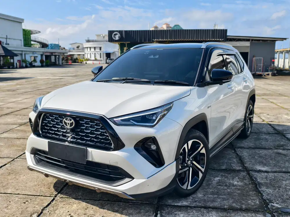 [6RB] TOYOTA YARIS CROSS GR HEV HYBRID 2023 PAKAI 2024 PUTIH TWO TONE
