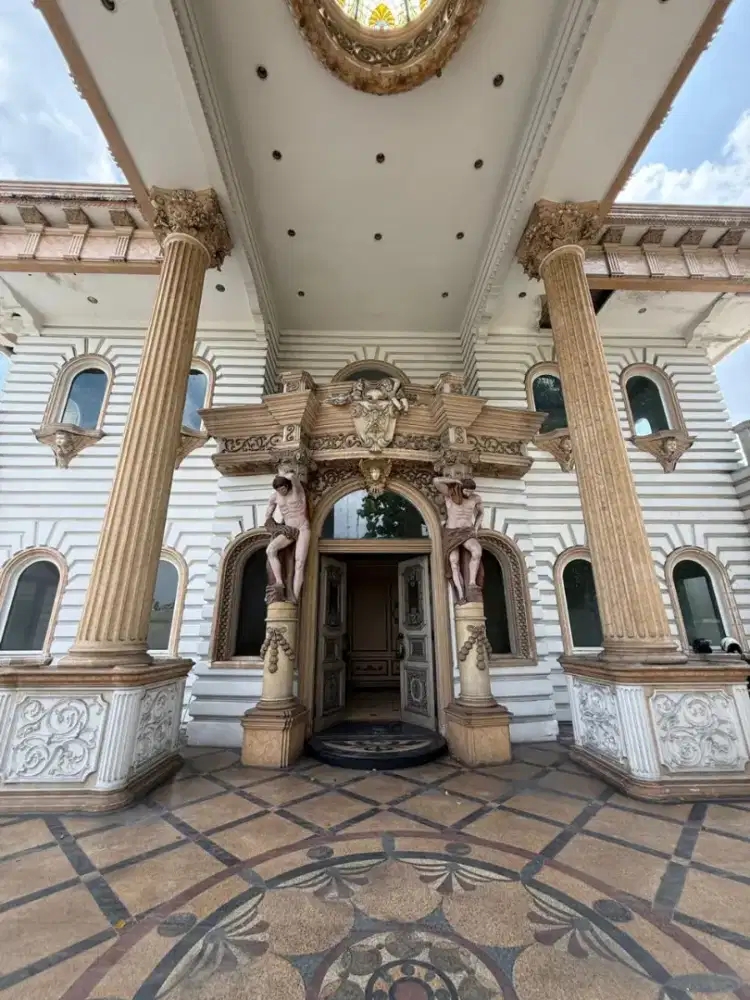 Disewakan Rumah di Jalan Pondok Indah Raya