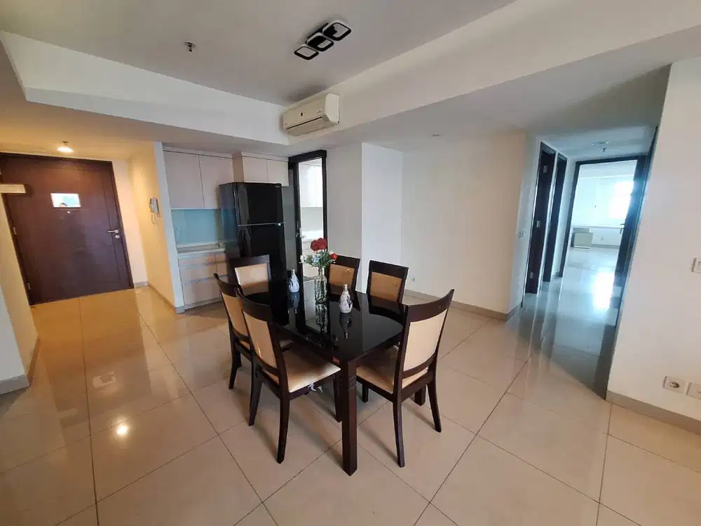 Sherwood Lantai Sedang Furnished