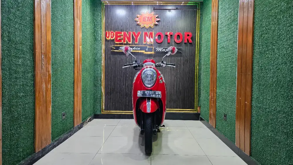 UD ENY MOTOR-HONDA SCOOPY TAHUN 2016