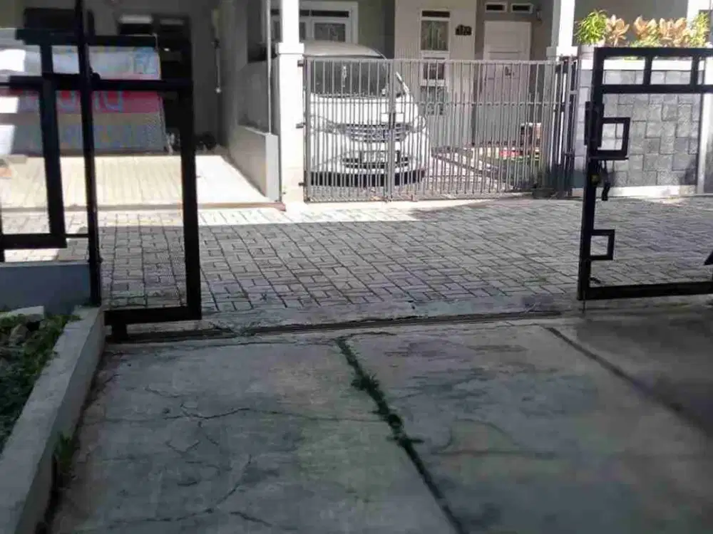 Dijual Rumah Dalam Komplek Di Antapani Kota Bandung