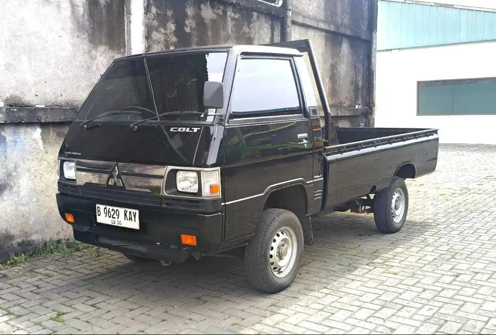 24rbKM 2025 MURAH Mitsubishi L300 pick up L 300 nik 2024