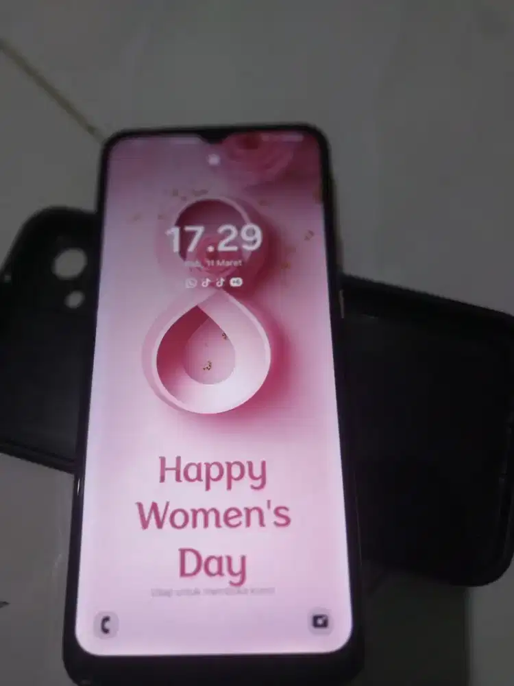 Dijual nih samsung a04e ram3/32 mulus nego