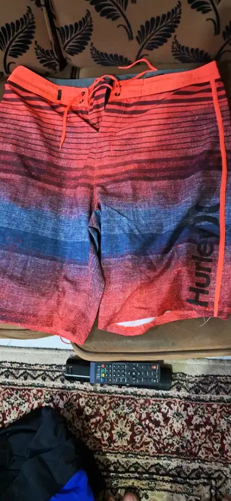 Celana pantai size 30 sampe 33 enak pake