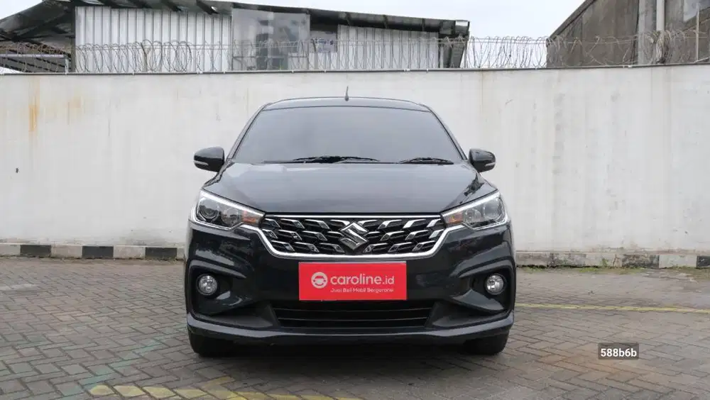 SUZUKI ERTIGA GX 1.5 HYBRID MT 2023 HITAM