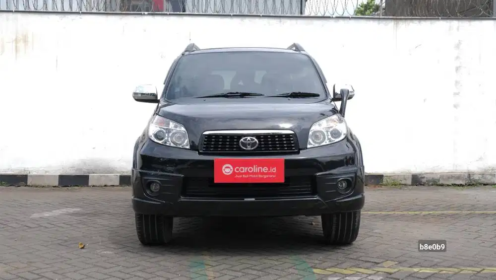 TOYOTA RUSH S 1.5 MT 2014 HITAM