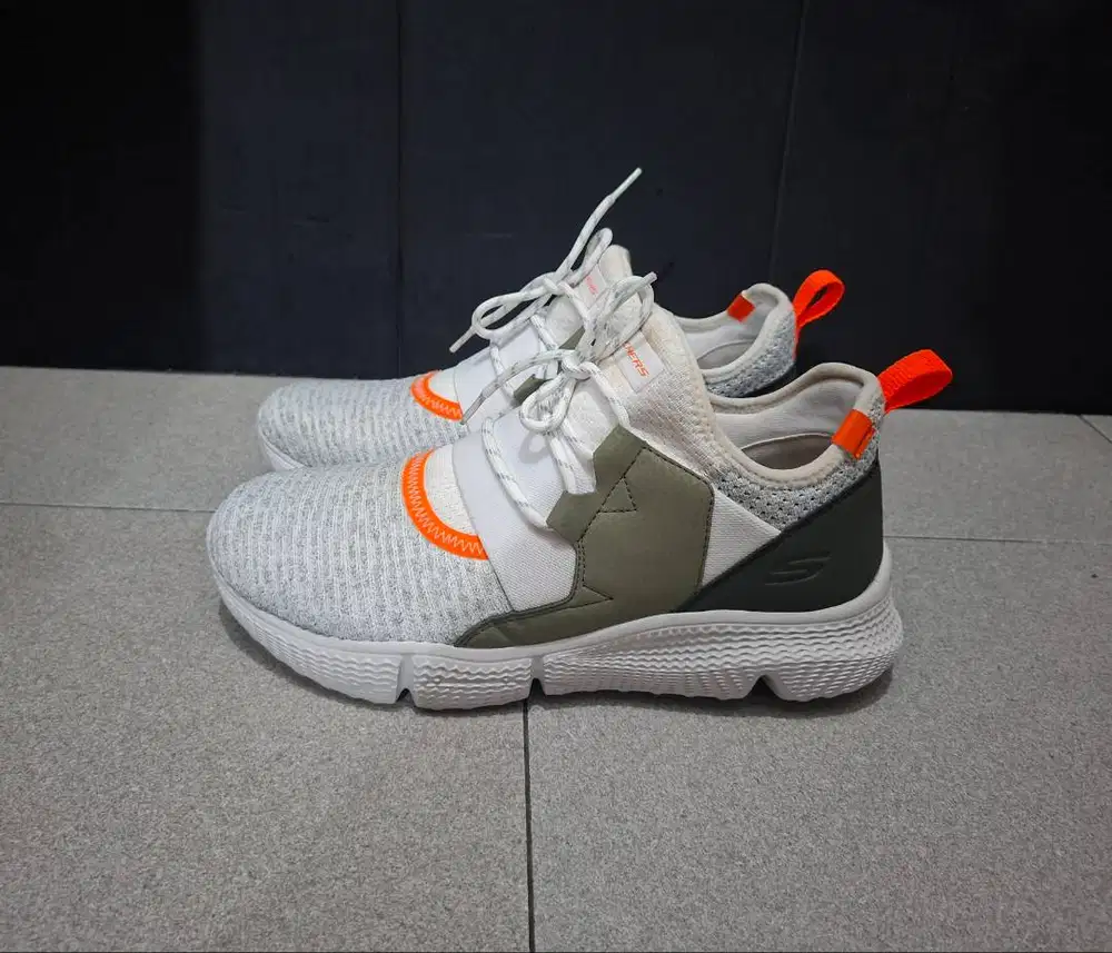 Sepatu Pria Casual Skechers Ori