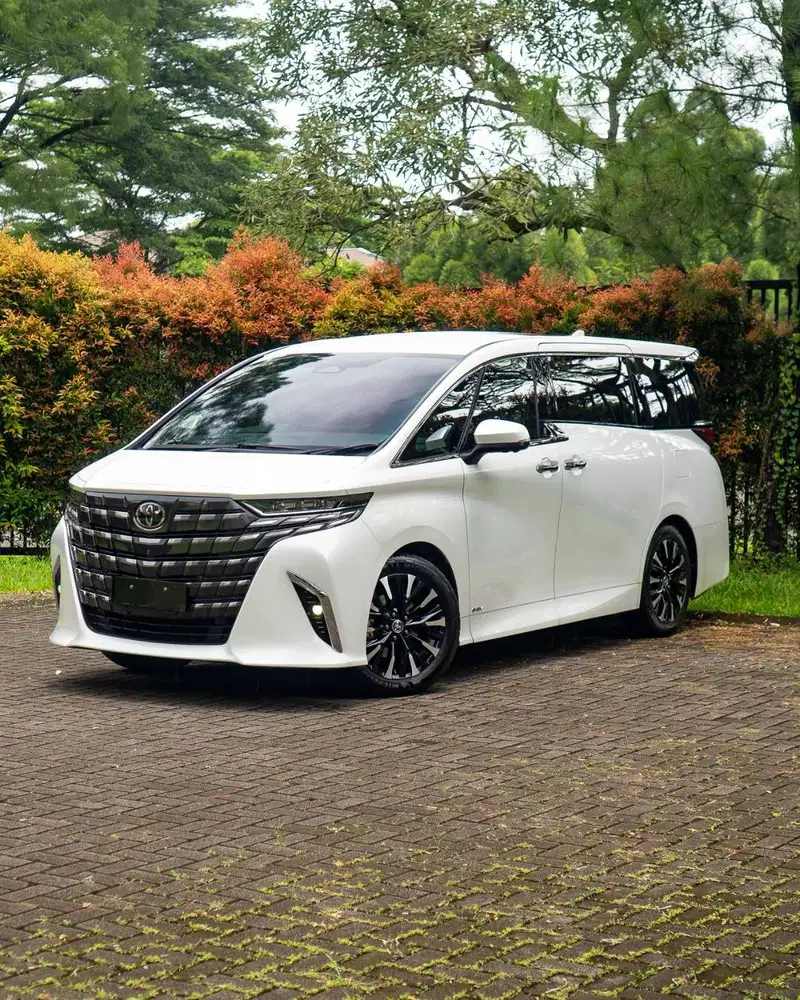 Toyota Alphard 2.5 HEV Hybrid