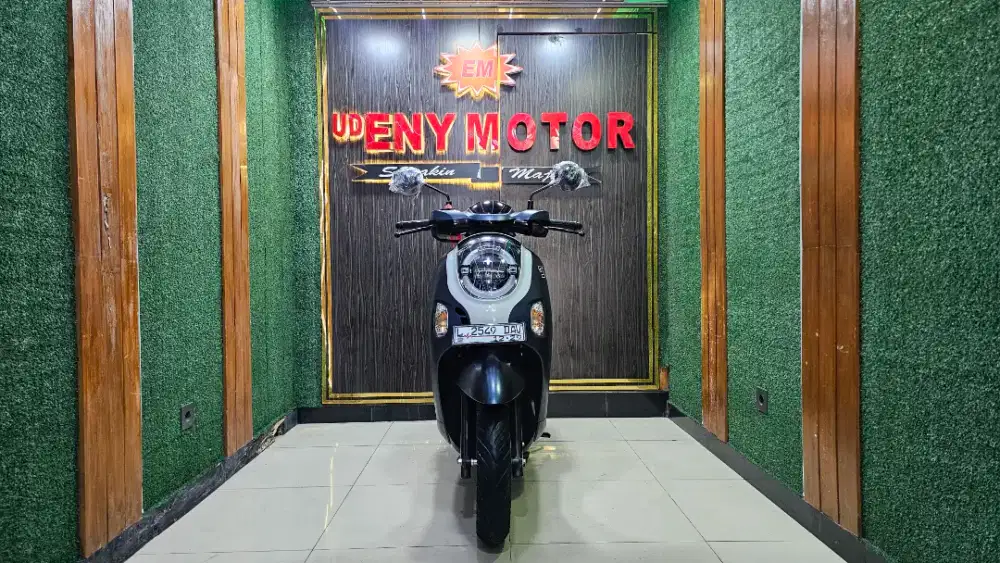 UD ENY MOTOR-HONDA SCOOPY TAHUN 2024 MULUS
