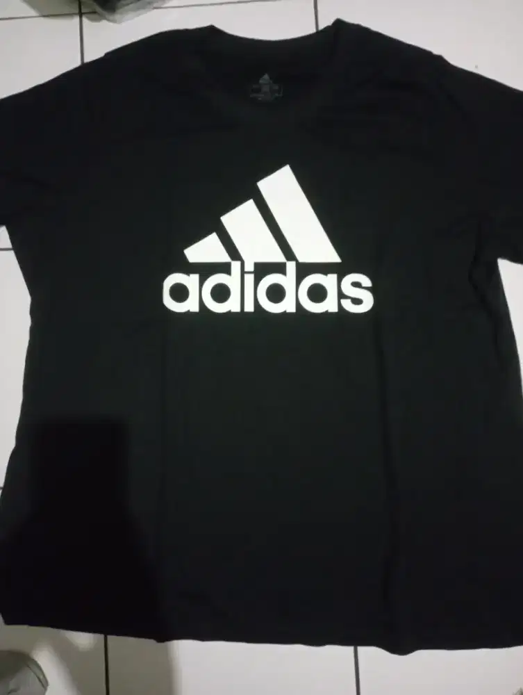 Adidas size xxxl,LD:60cm,kondisi baru,jual 130k