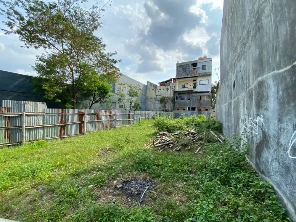 Tanah bagus di dekat pakuwon Mall, dekat kampus UPN