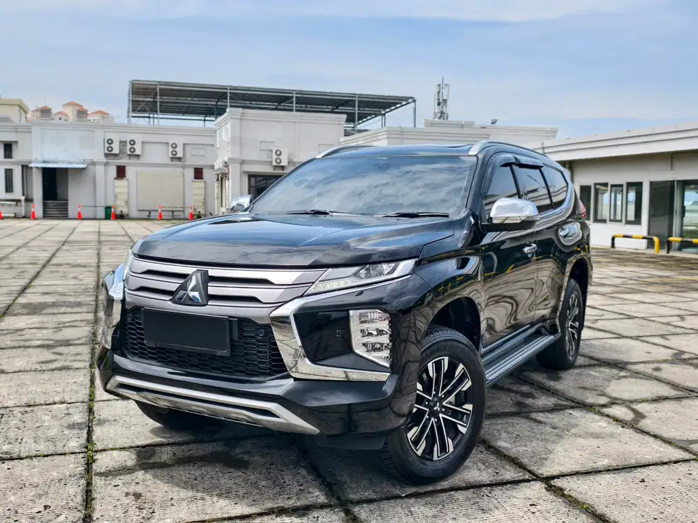 [3RB] MITSUBISHI PAJERO 2.4 DAKAR AT 2023 HITAM GENAP