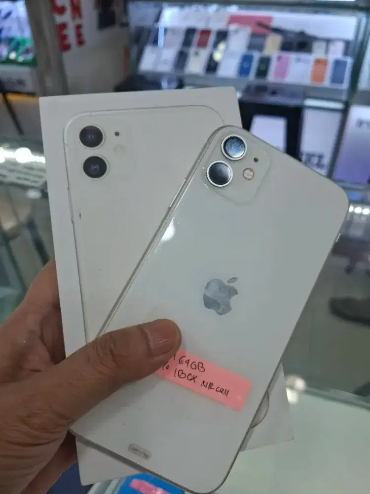 MASUK IPHONE 11 64GB EKS IBOX BH 98% NO MINUS (WHITE)