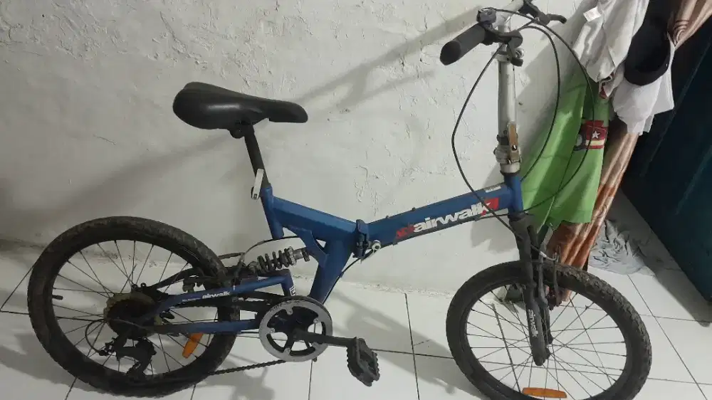 Sepeda lipat AIRWALK ring 20