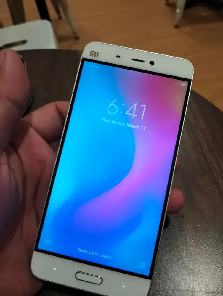 Xiaomi Mi 5 NFC Original Like New terawat