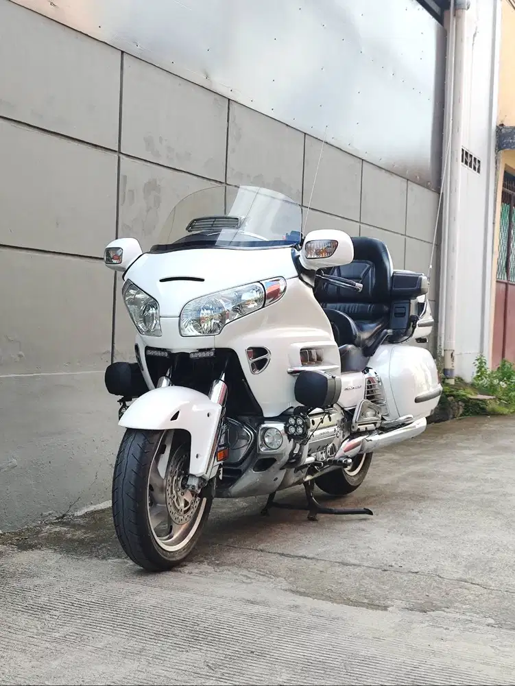 HONDA GOLDWING GL 1800 2011 FULLPAPER FULL SPEC SANGAT ISTIMEWA