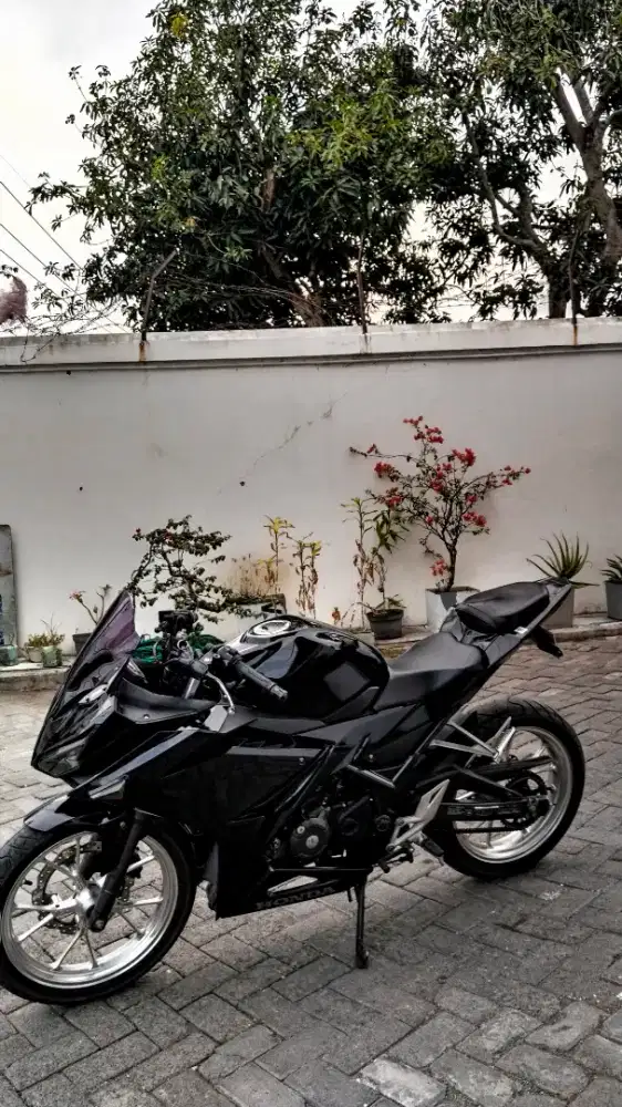 Di jual motor bekas CBR 150R 2019